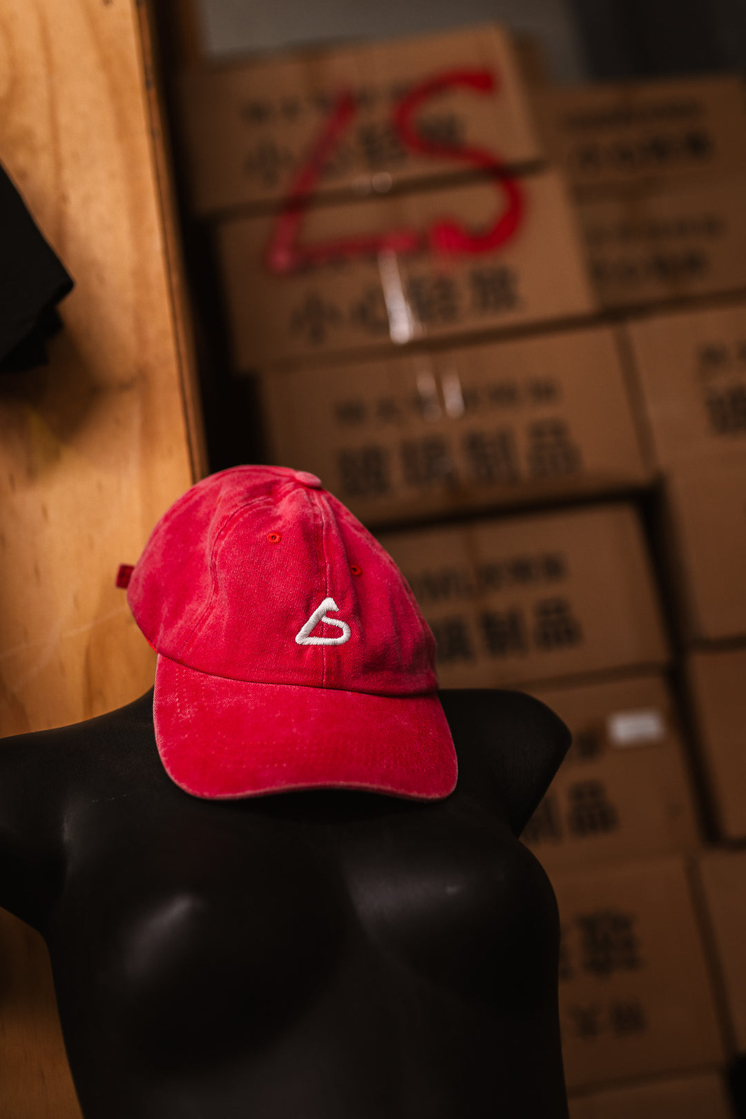 Classic washed LS Logo Cap in Washed Black