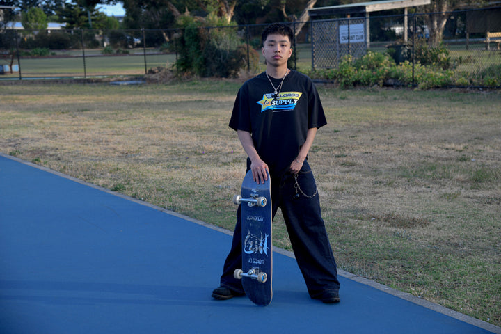 Vintage Race Tee- in Black
